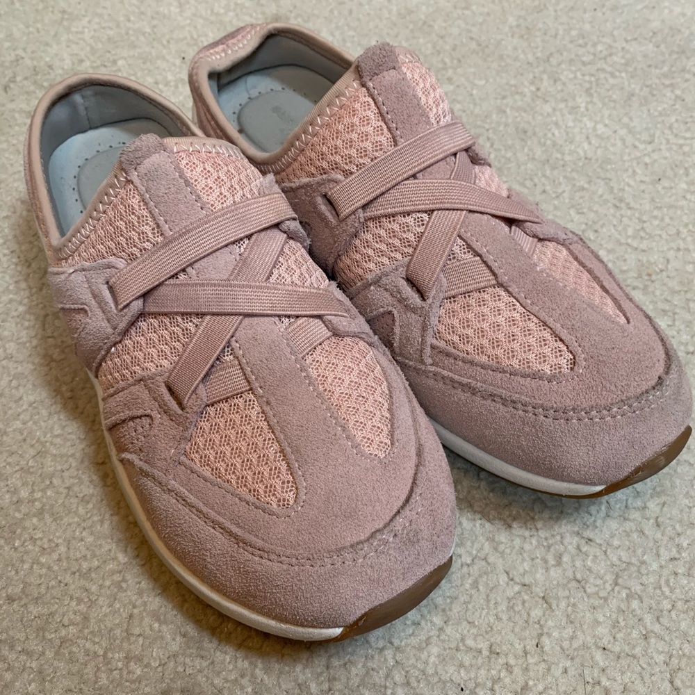 Easy Spirit Tune In Sneakers